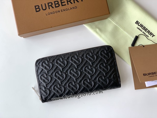 Burberry專門店新款TB壓花皮革拉鏈包 巴寶莉粒面小牛皮壓花長錢包 yxb1087